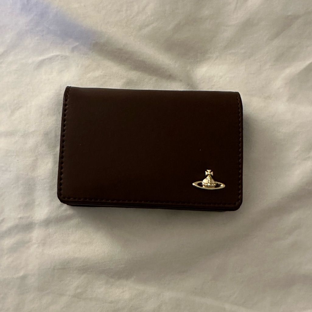 Vivianne Westwood Wallet Styles Revealed