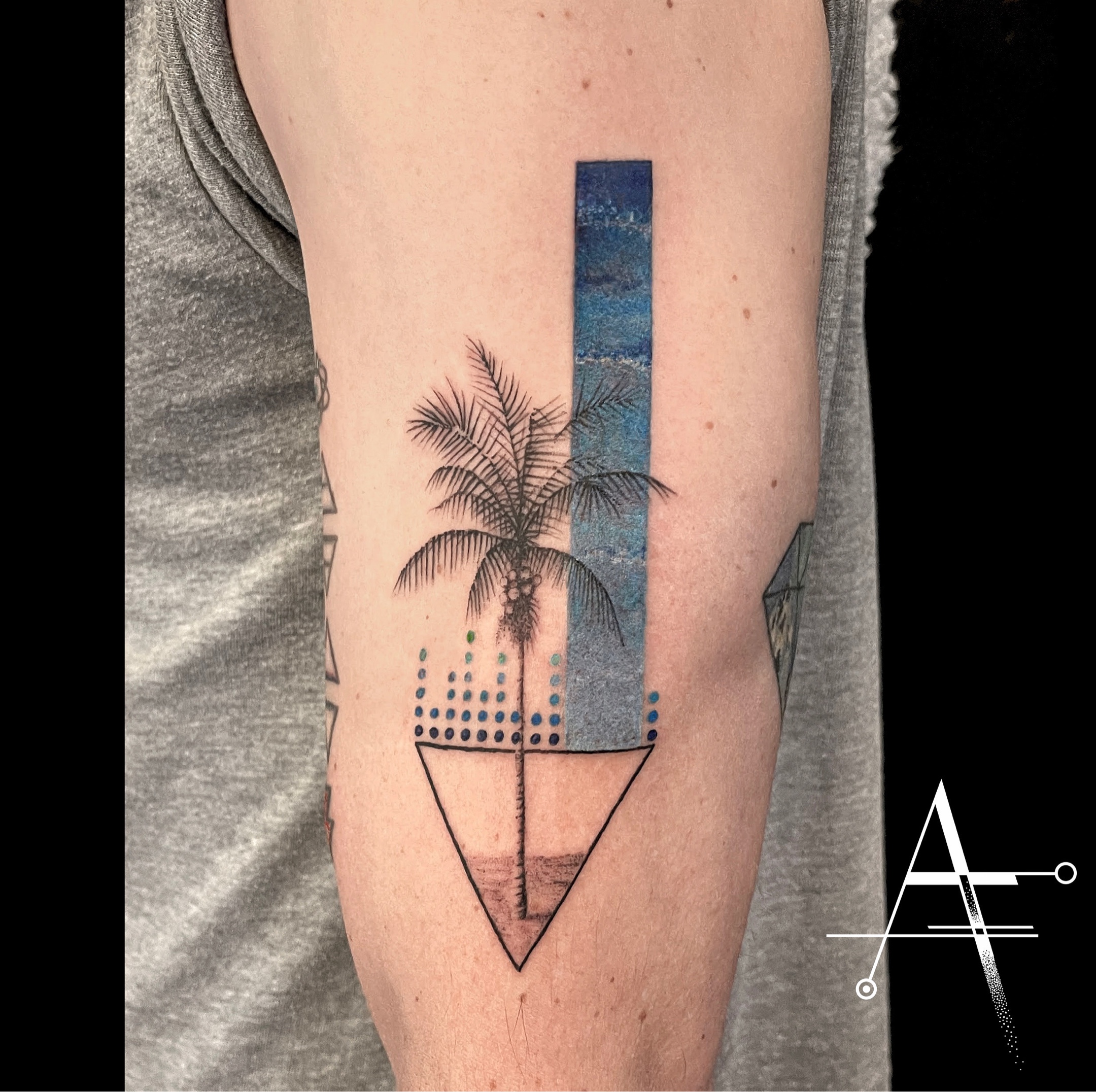 What Is Palm Size Tattoo? Perfect Design Guide
